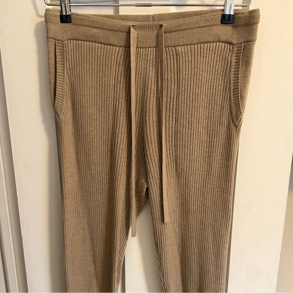 Splendid Georgie Beige Ribbed Cropped Joggers